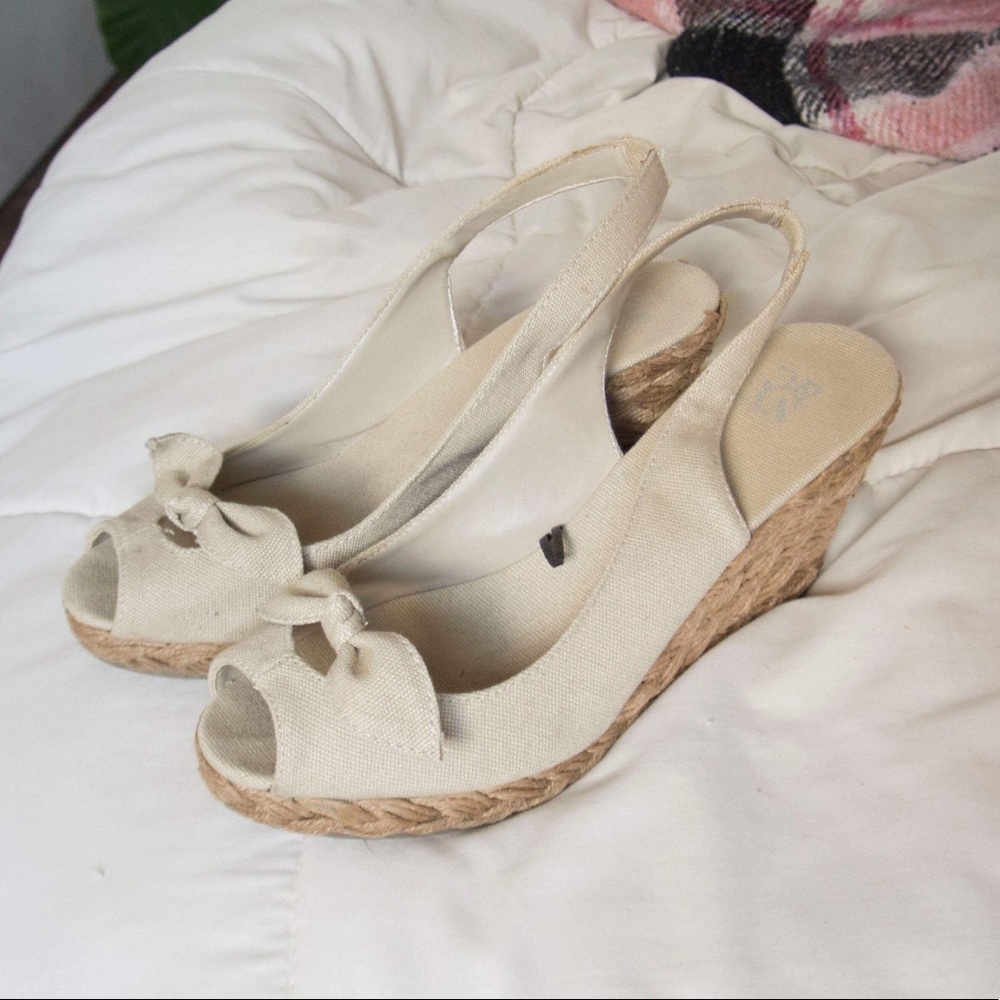 Canvas wedge espadrilles